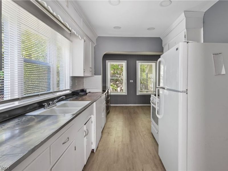 1158 E 146th Street, Cleveland, OH 44110 Photo 8