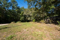 1214 Main Road photo 4