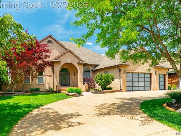 18124 Meridian Road, Grosse Ile Twp, MI 48138