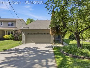 6790 Edwood Avenue, West Bloomfield Twp, MI 48324