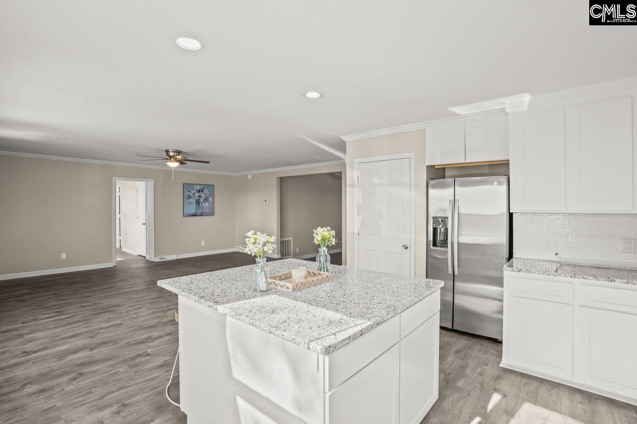 425 Yachting Road Photo 17