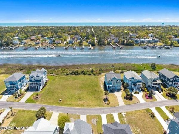 2831 Harborside Way, Southport, NC 28461