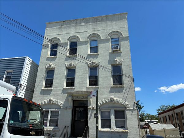 50-35 38th Street , Long Island City, NY 11101