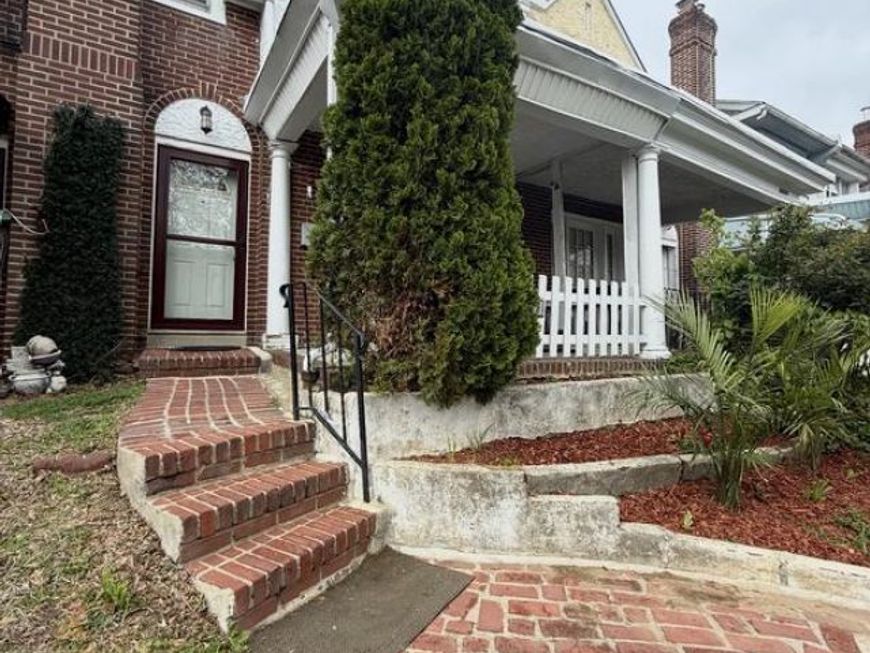 6629 Lotus Road, Philadelphia, PA 19151 Main Photo
