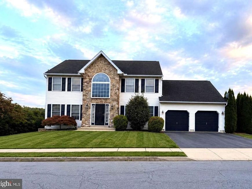17 Shelly Drive, Reading, PA 19608 Main Photo