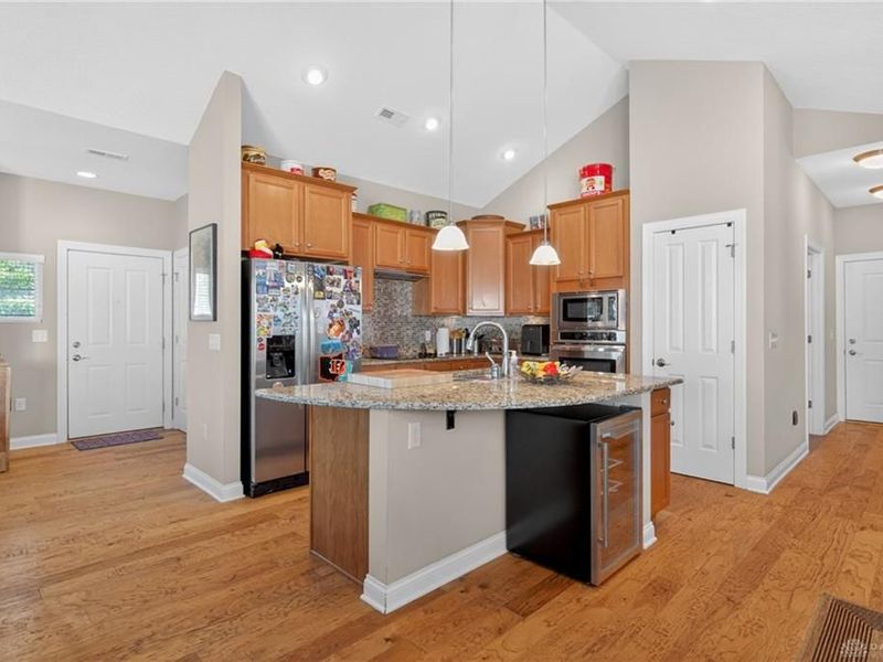 2484 Locust Hill Blvd, Beavercreek, OH 45431 Photo 12
