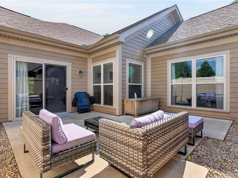 2484 Locust Hill Blvd, Beavercreek, OH 45431 Photo 24