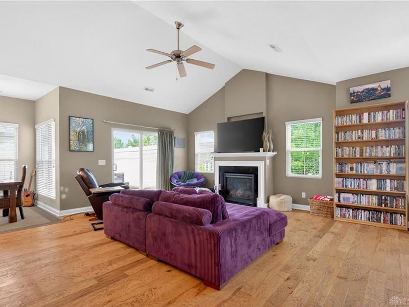 2484 Locust Hill Blvd, Beavercreek, OH 45431 Photo 6