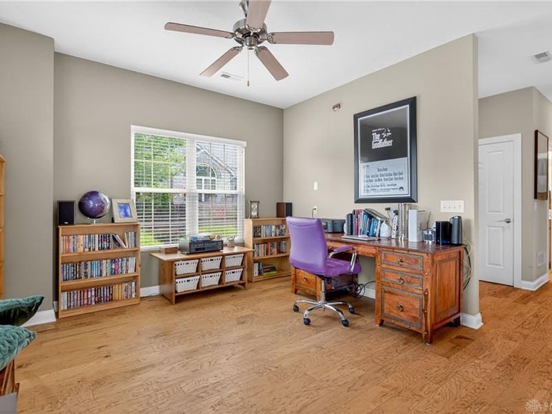 2484 Locust Hill Blvd, Beavercreek, OH 45431 Photo 9