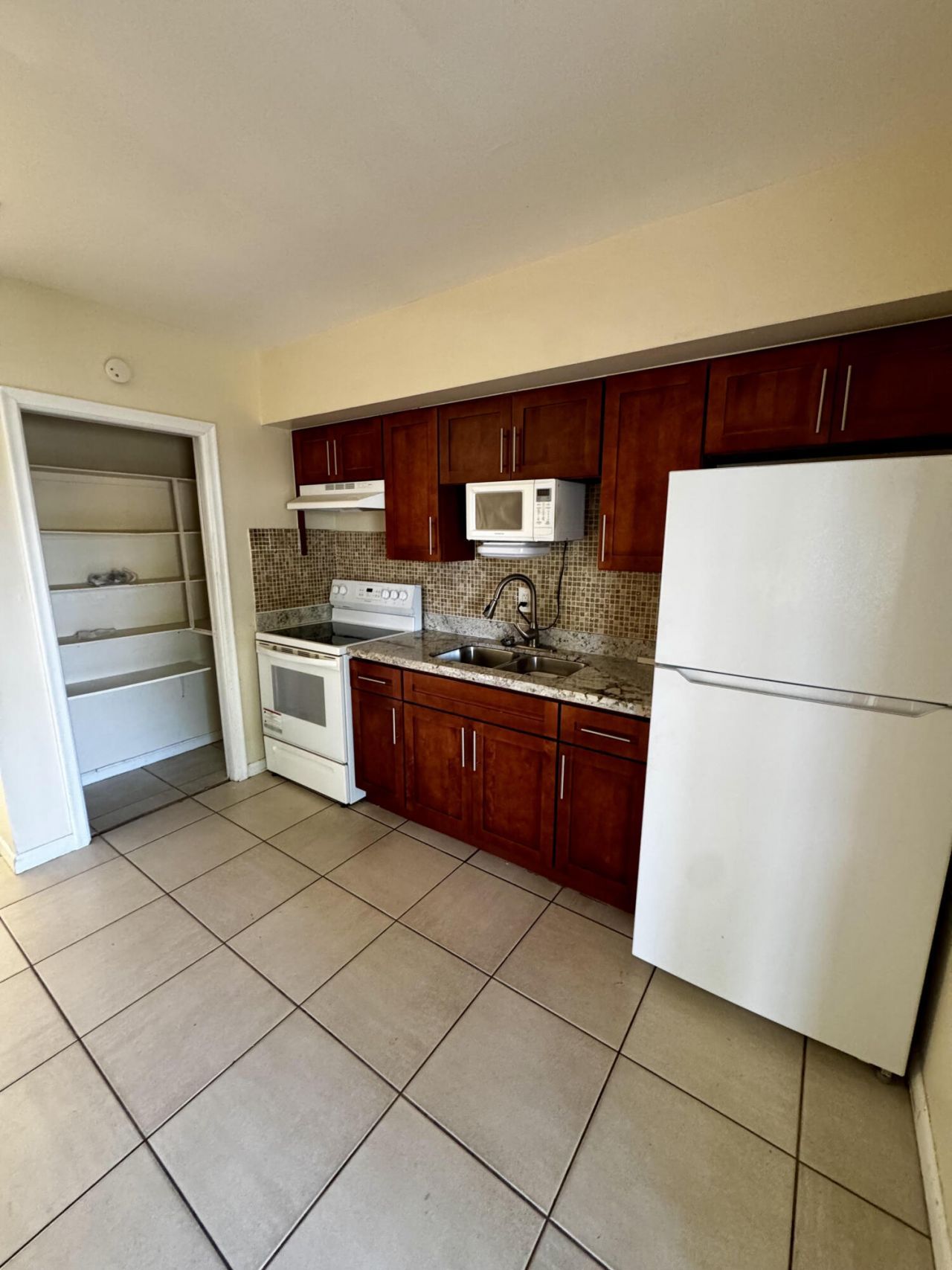 2824 N Dixie Highway, Unit 2824, Boca Raton, FL 33431 Photo