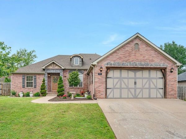 771 Sienna Drive, Centerton, AR 72719