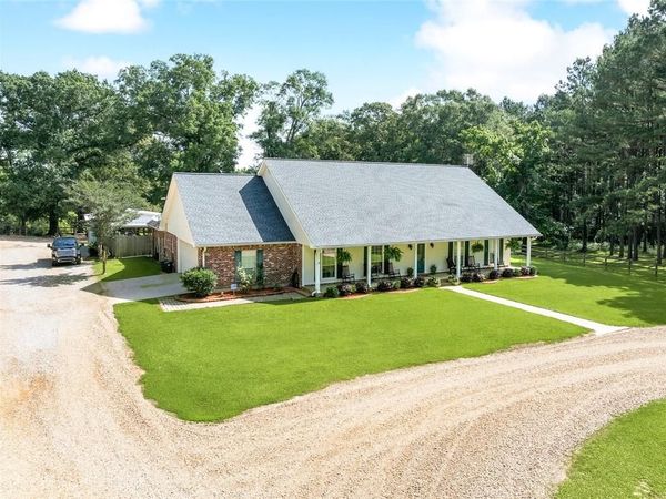 3400 38 Highway , Kentwood, LA 70444
