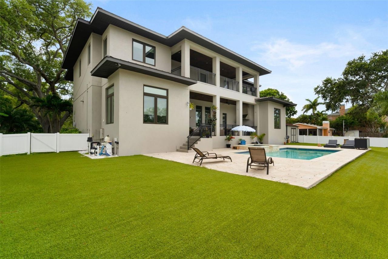 4905 W Spring Lake Drive, Tampa, FL 33629 Photo