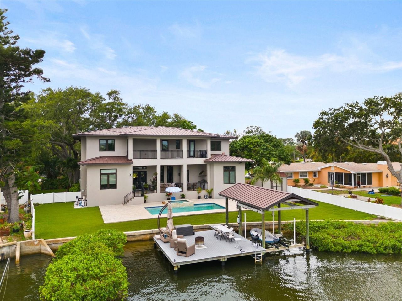 4905 W Spring Lake Drive, Tampa, FL 33629 Photo