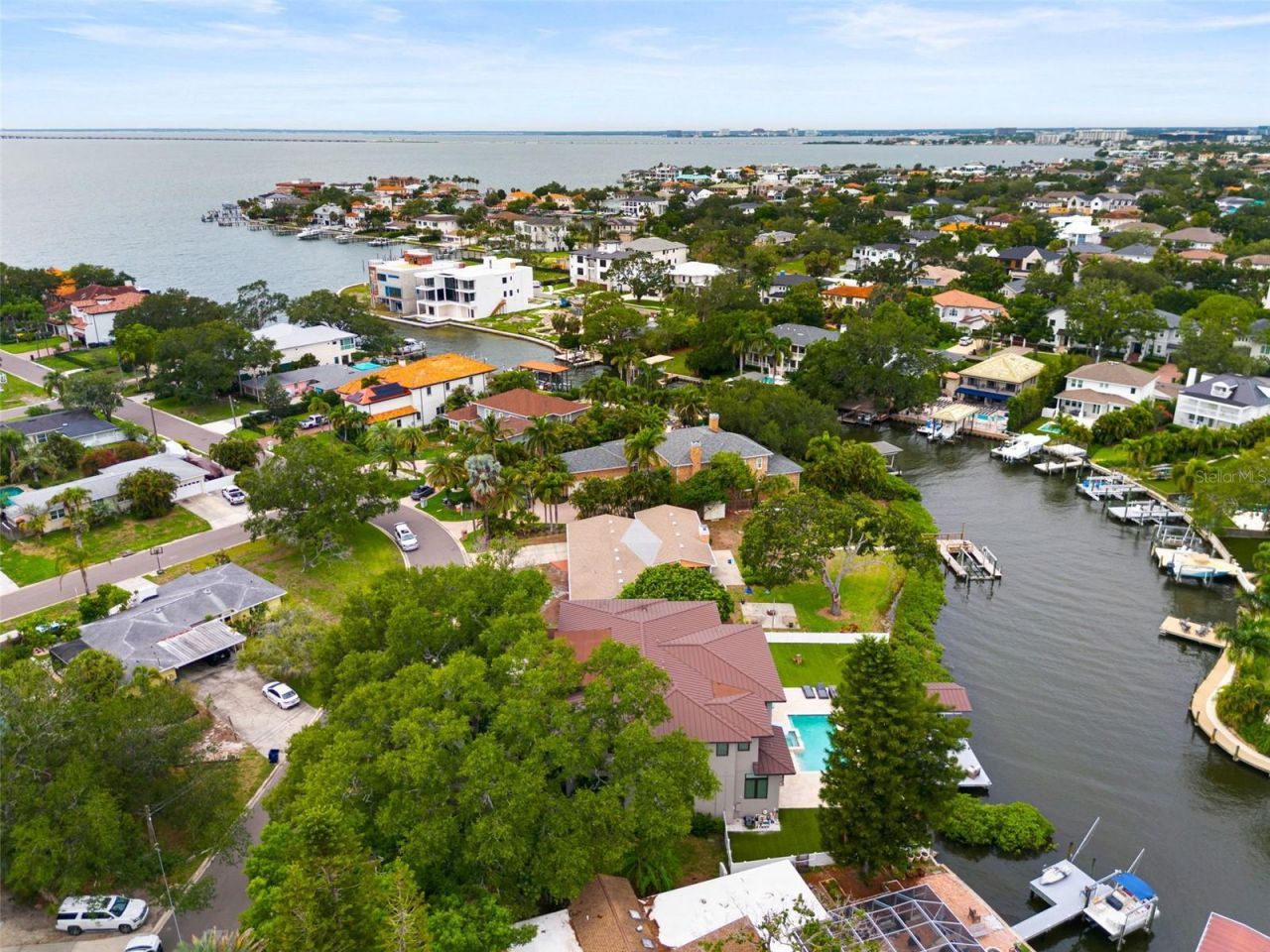 4905 W Spring Lake Drive, Tampa, FL 33629 Photo