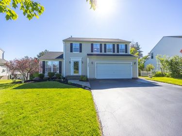 3241 White Pine Lane , Macedon, NY 14502