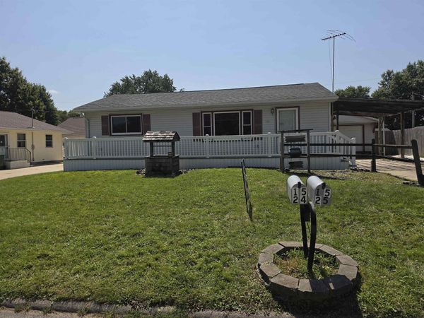 1525 Robin Road, Waterloo, IA 50701