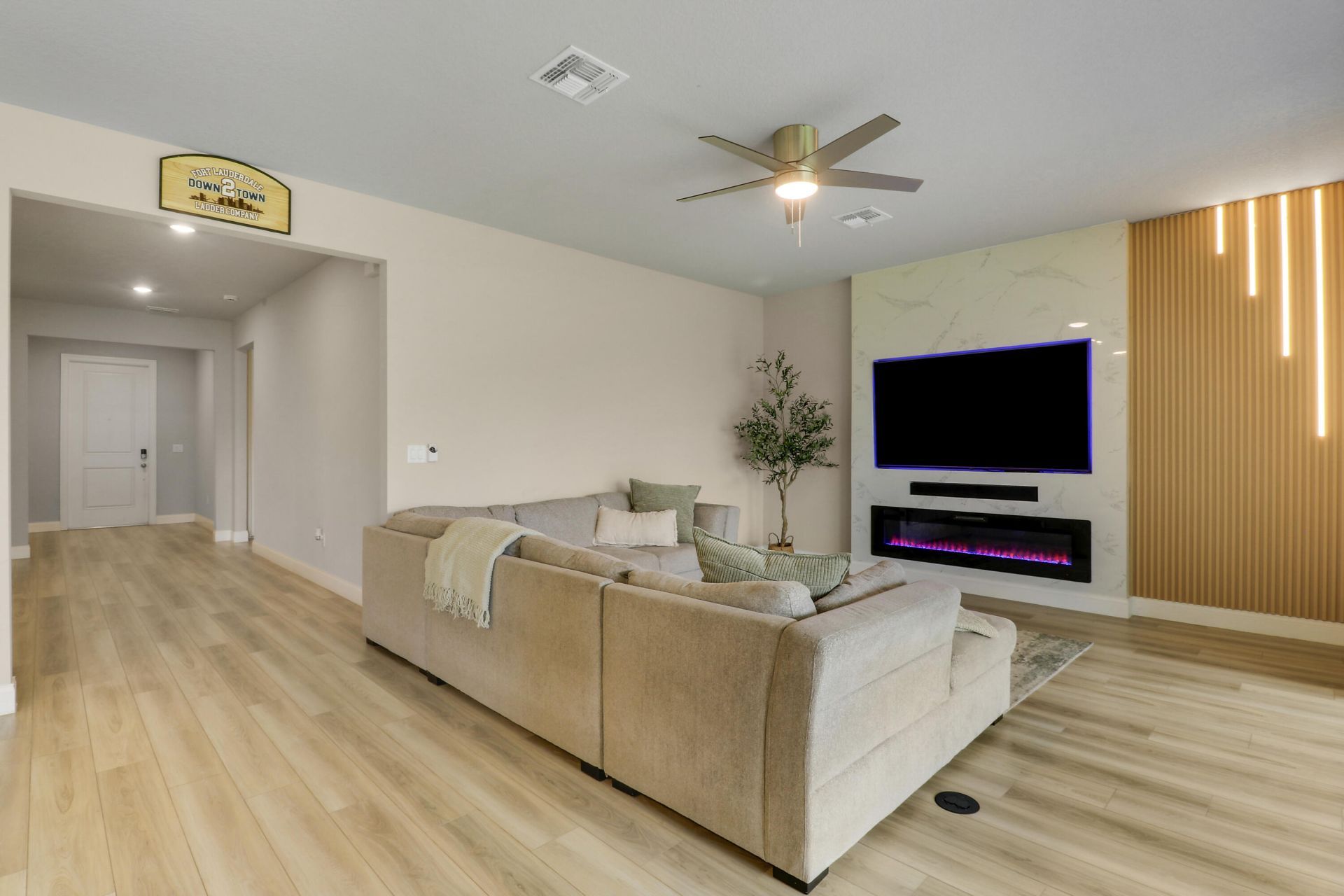 6545 NW Cloverdale Avenue, Port Saint Lucie, FL 34987 Photo