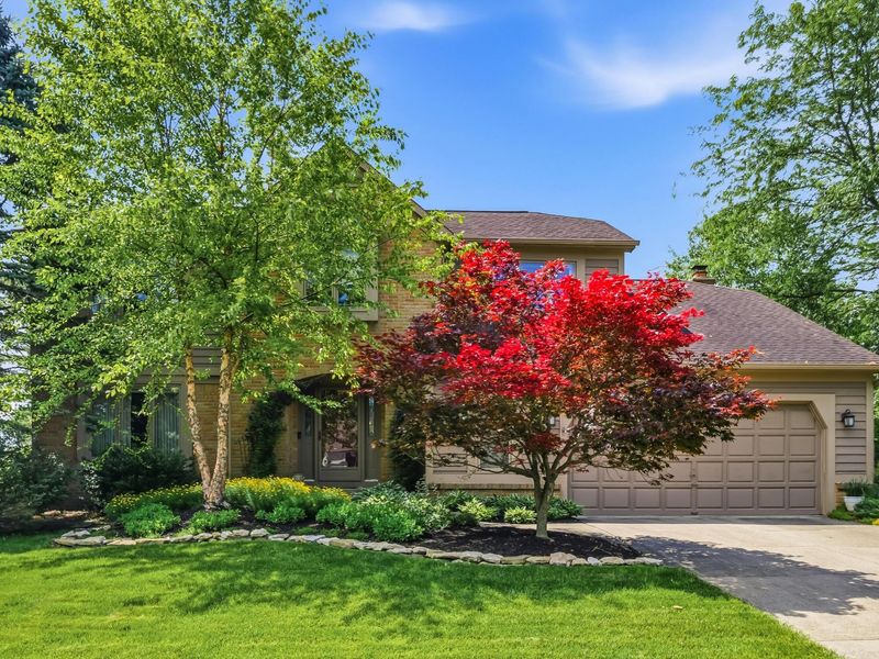 5617 Preswick Drive, Dublin, OH 43017 Photo 2