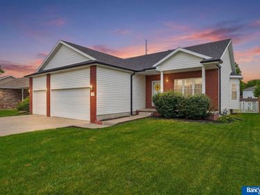1620 Vavrina Lane, Lincoln, NE 68512