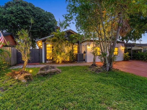 358 SW 32nd Terrace, Deerfield Beach, FL 33442