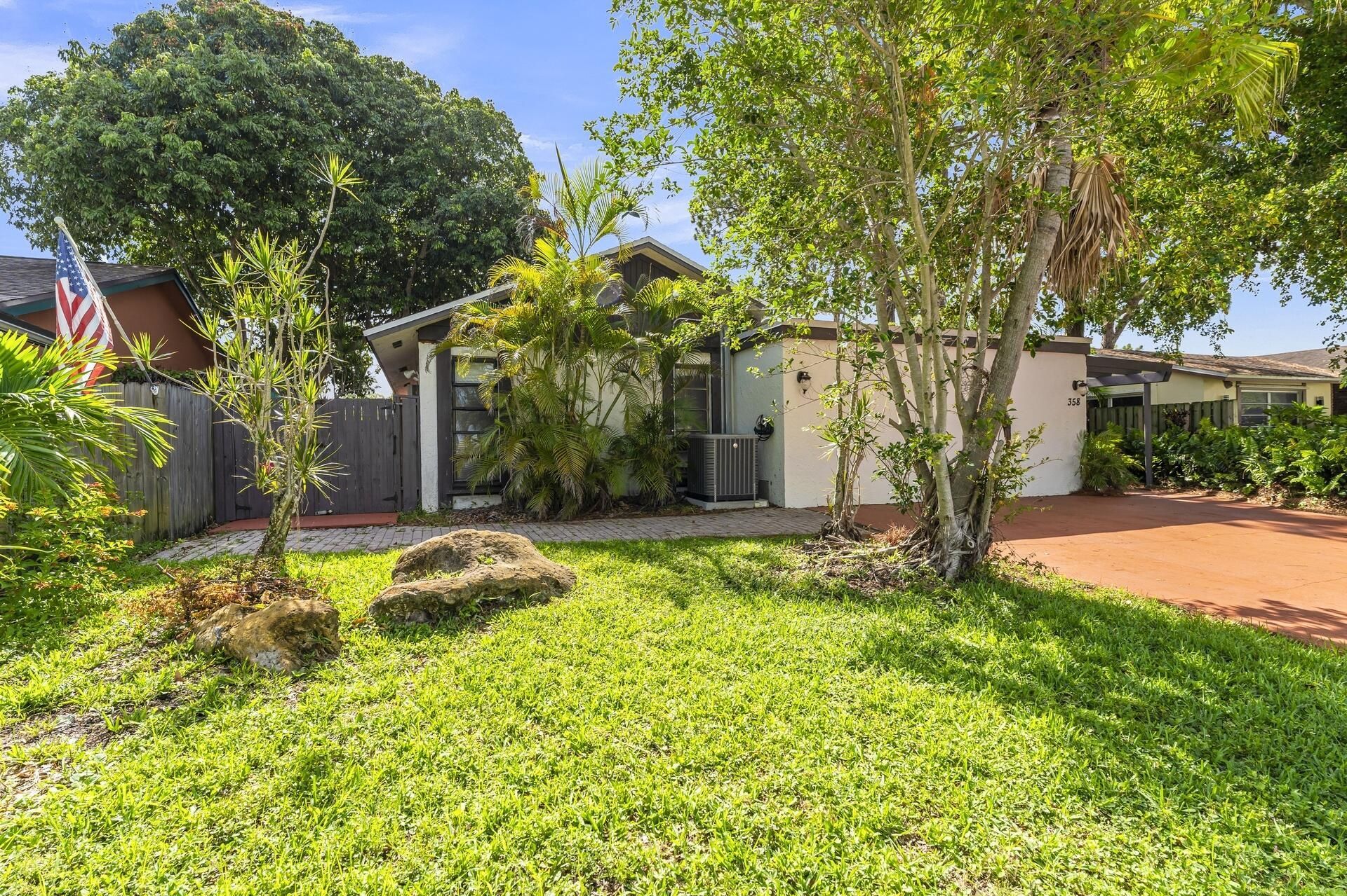 358 SW 32nd Terrace, Deerfield Beach, FL 33442 Photo