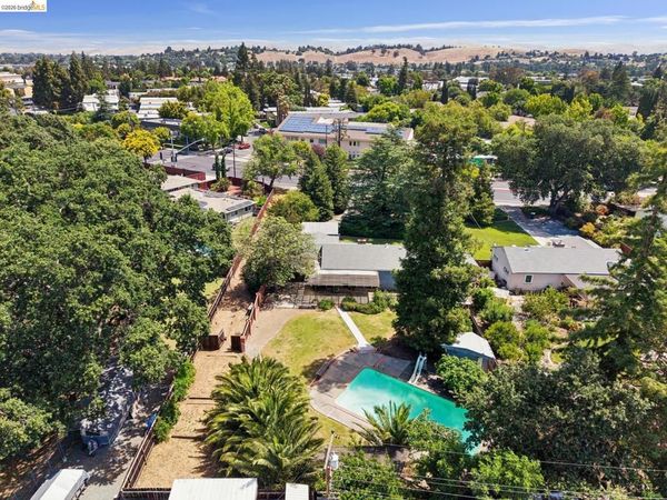 1035 Oak Grove Rd , Concord, CA 94518