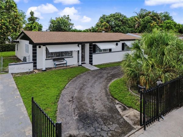 18805 NW 19th Ct , Miami Gardens, FL 33056