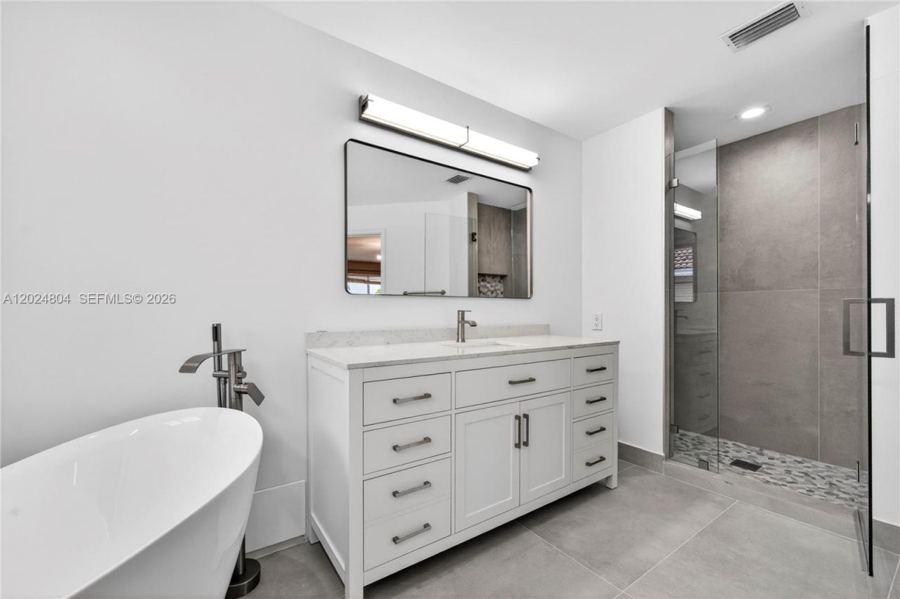2432 Deer Creek Rd , Weston, FL 33327 Photo