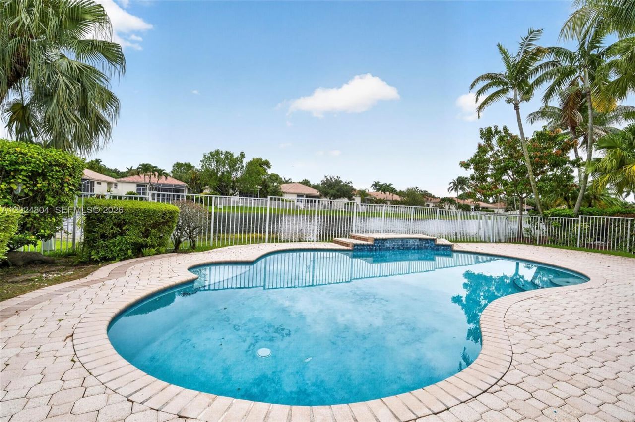 2432 Deer Creek Rd , Weston, FL 33327 Photo