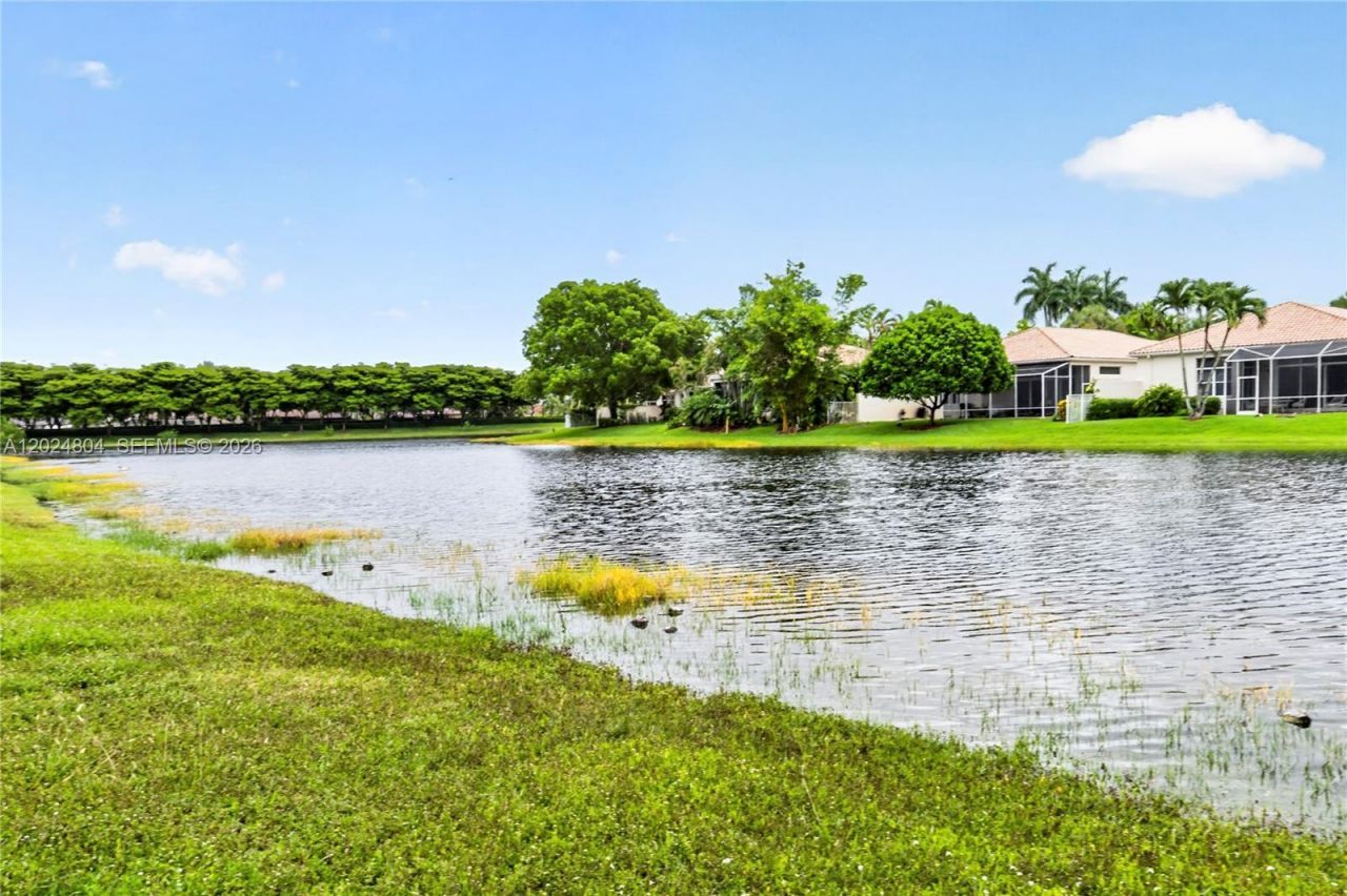 2432 Deer Creek Rd , Weston, FL 33327 Photo