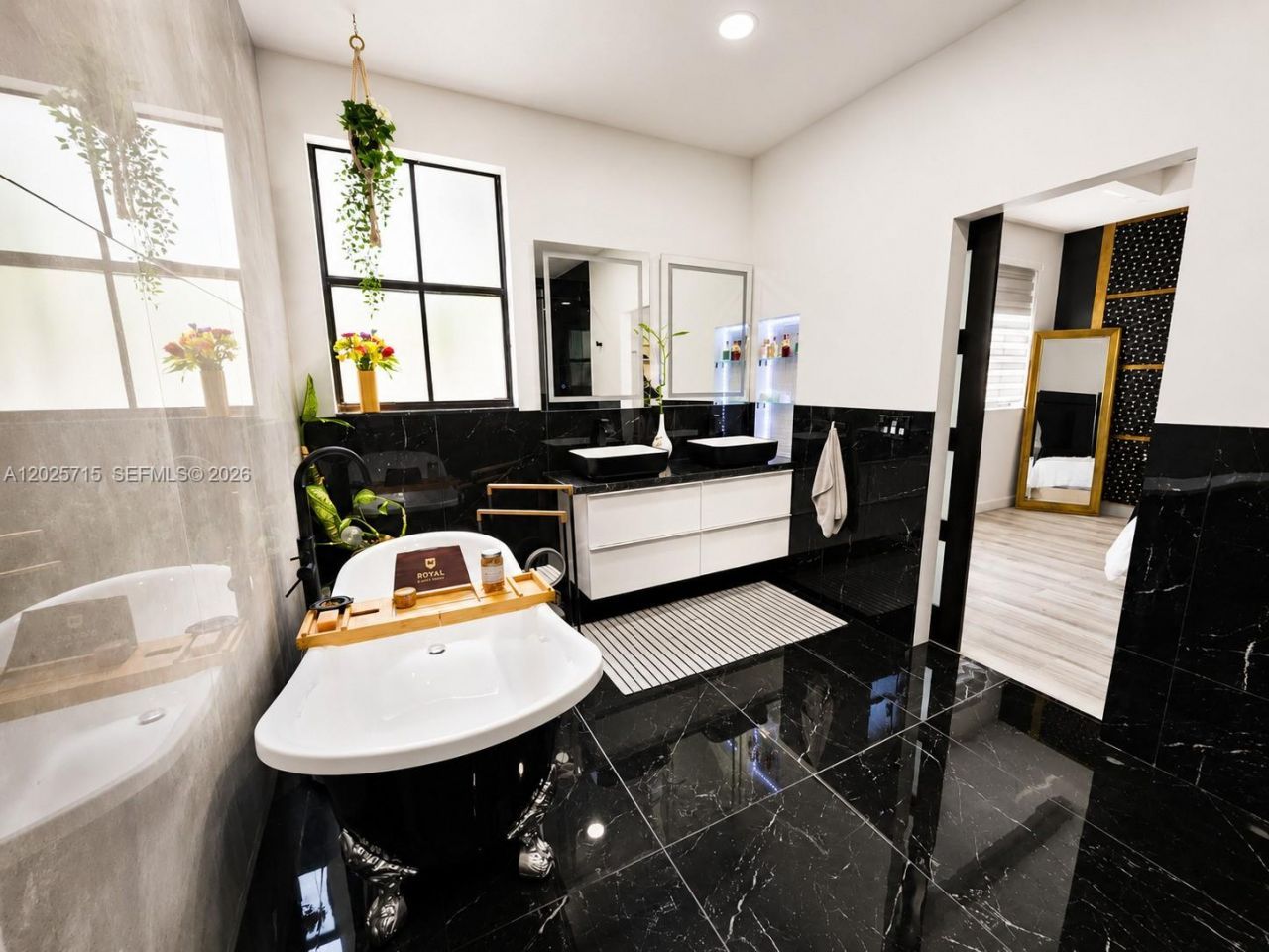 3054 NW 103rd Path, Doral, FL 33172 Photo