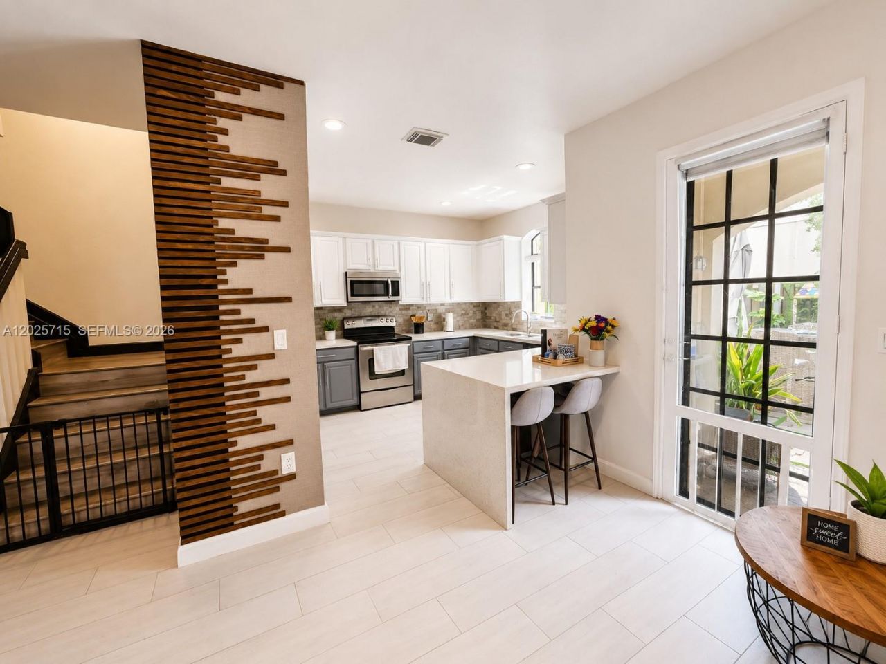 3054 NW 103rd Path, Doral, FL 33172 Photo