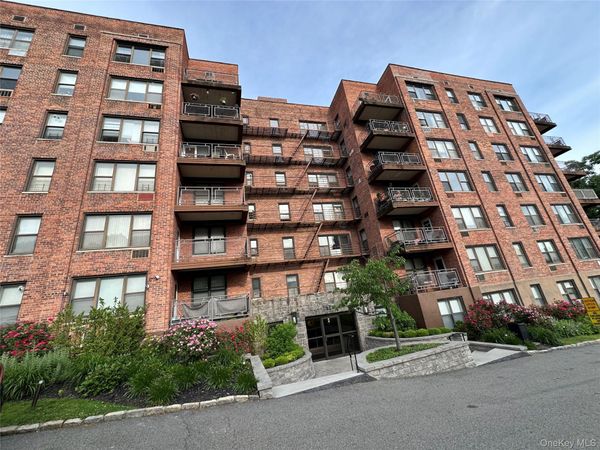 121 South Highland Avenue, Unit 2K, Ossining, NY 10562