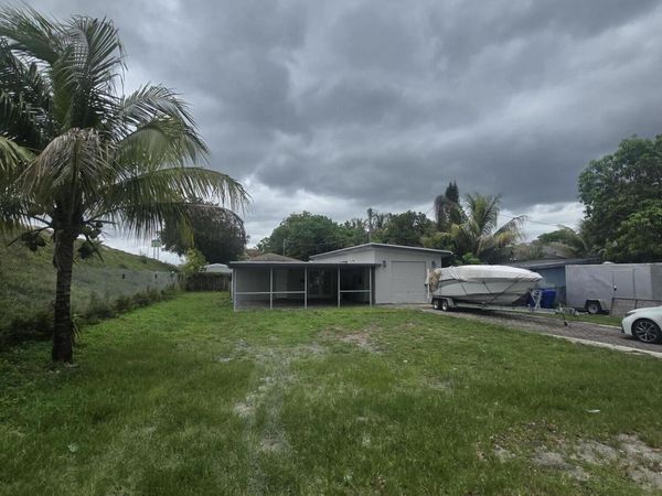 6209 Grant Street, Hollywood, FL 33024