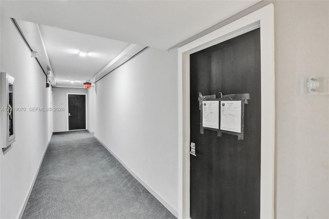 20379 W Country Club Dr , Unit 1440, Aventura, FL 33180 Photo