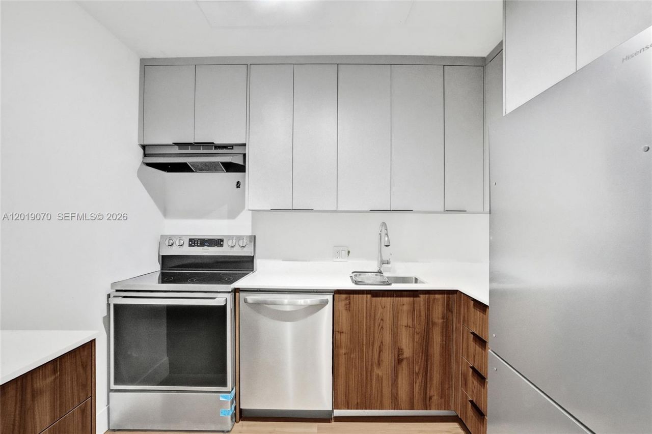 20379 W Country Club Dr , Unit 1440, Aventura, FL 33180 Photo