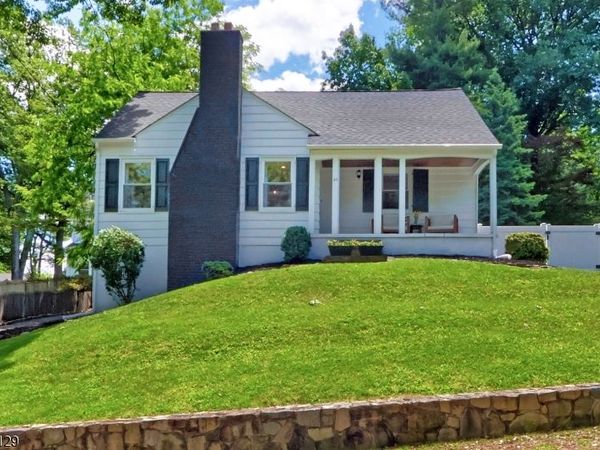 30 Hillcrest Avenue, Morristown, NJ 07960