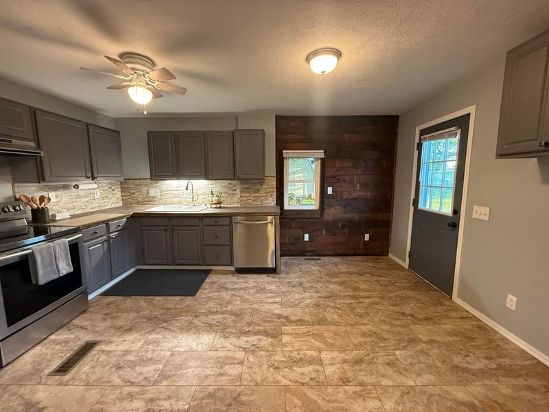 207 E Mill Street, Circleville, OH 43113 Photo 14