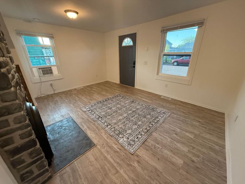 207 E Mill Street, Circleville, OH 43113 Photo 8