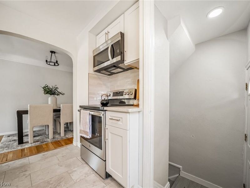 14531 Orchard Park Avenue, Cleveland, OH 44111 Photo 12