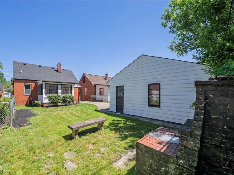 14531 Orchard Park Avenue, Cleveland, OH 44111 Photo 30
