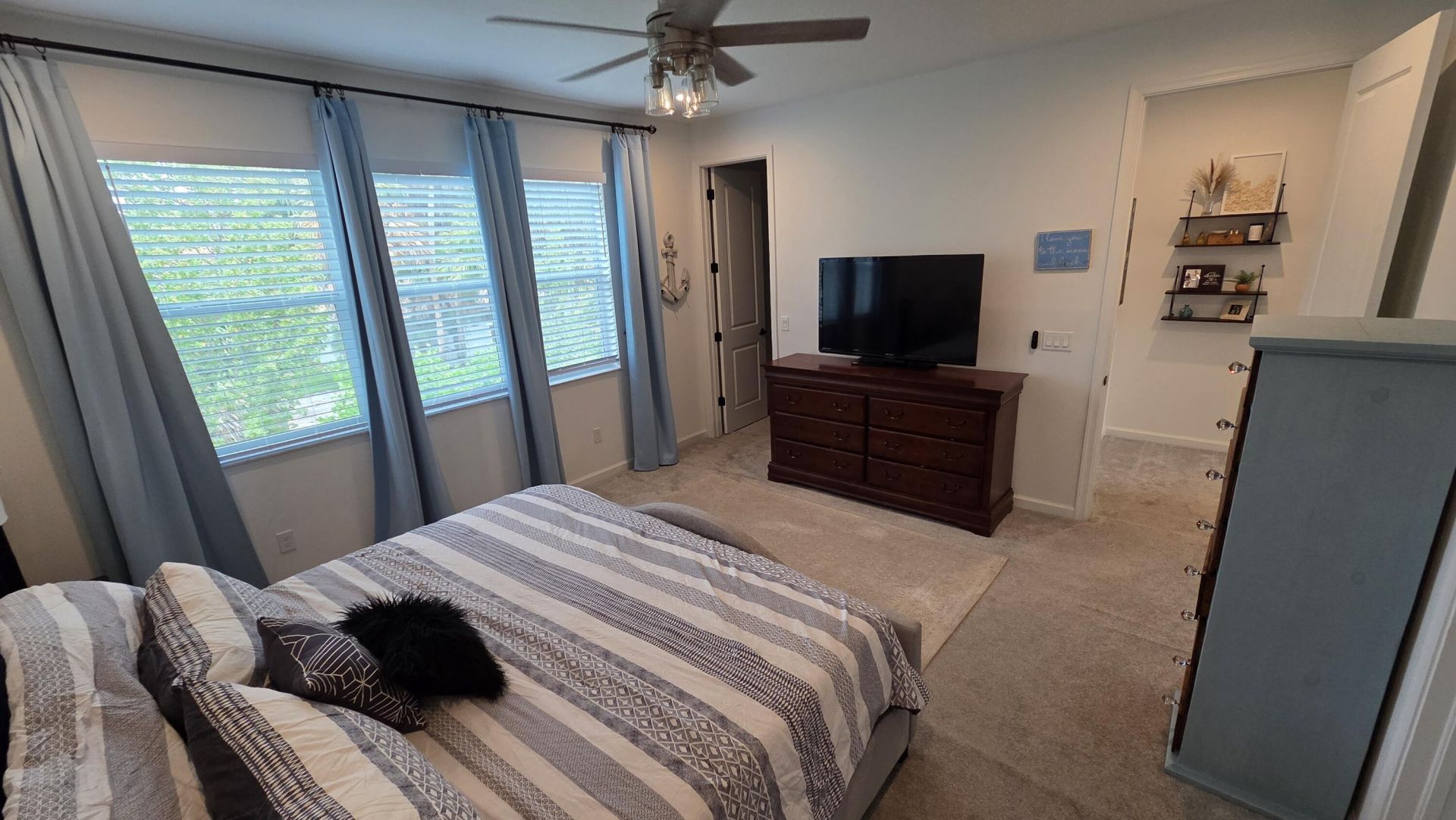 6668 Pointe Of Woods Drive, West Palm Beach, FL 33413 Photo