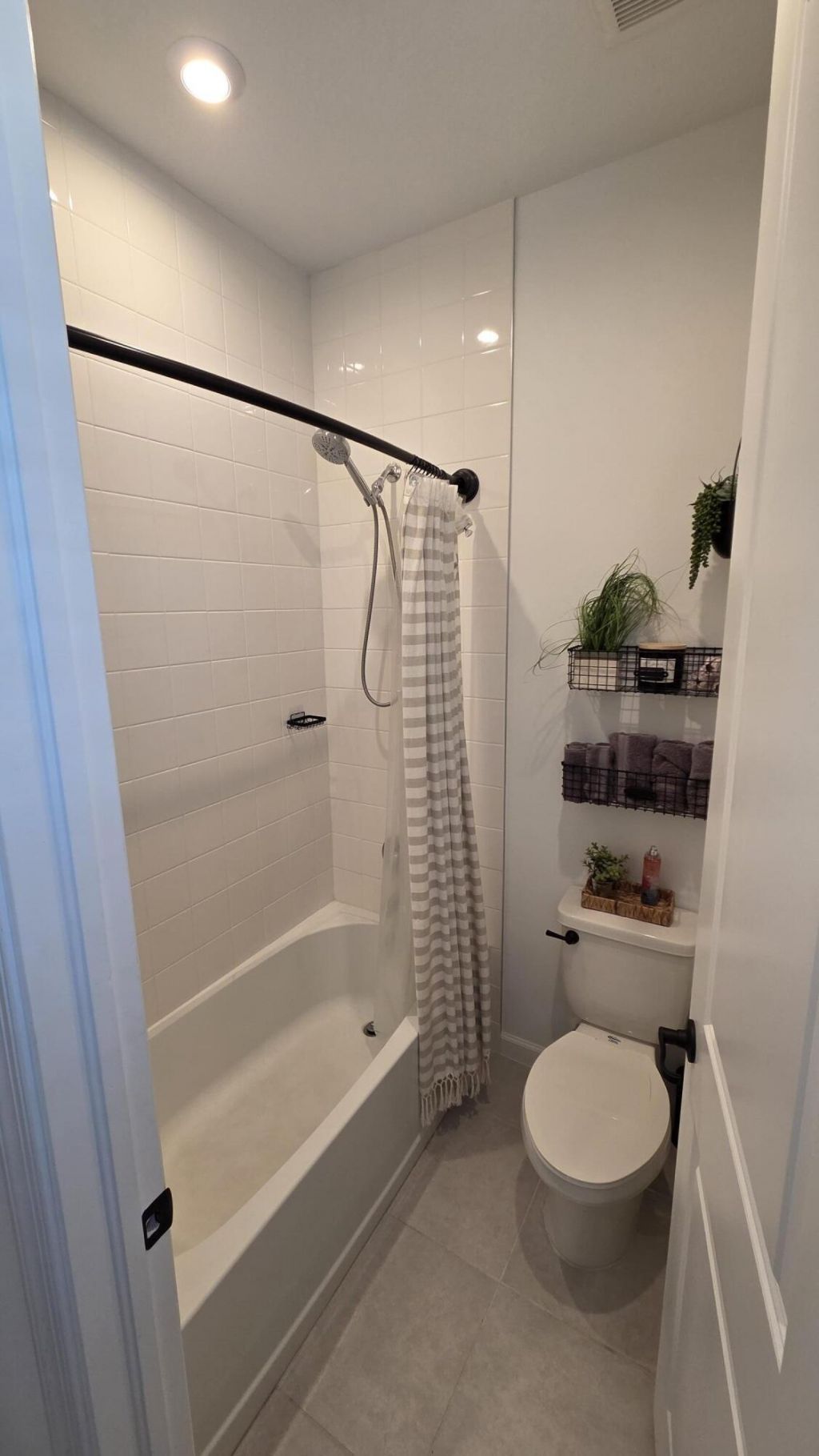 6668 Pointe Of Woods Drive, West Palm Beach, FL 33413 Photo