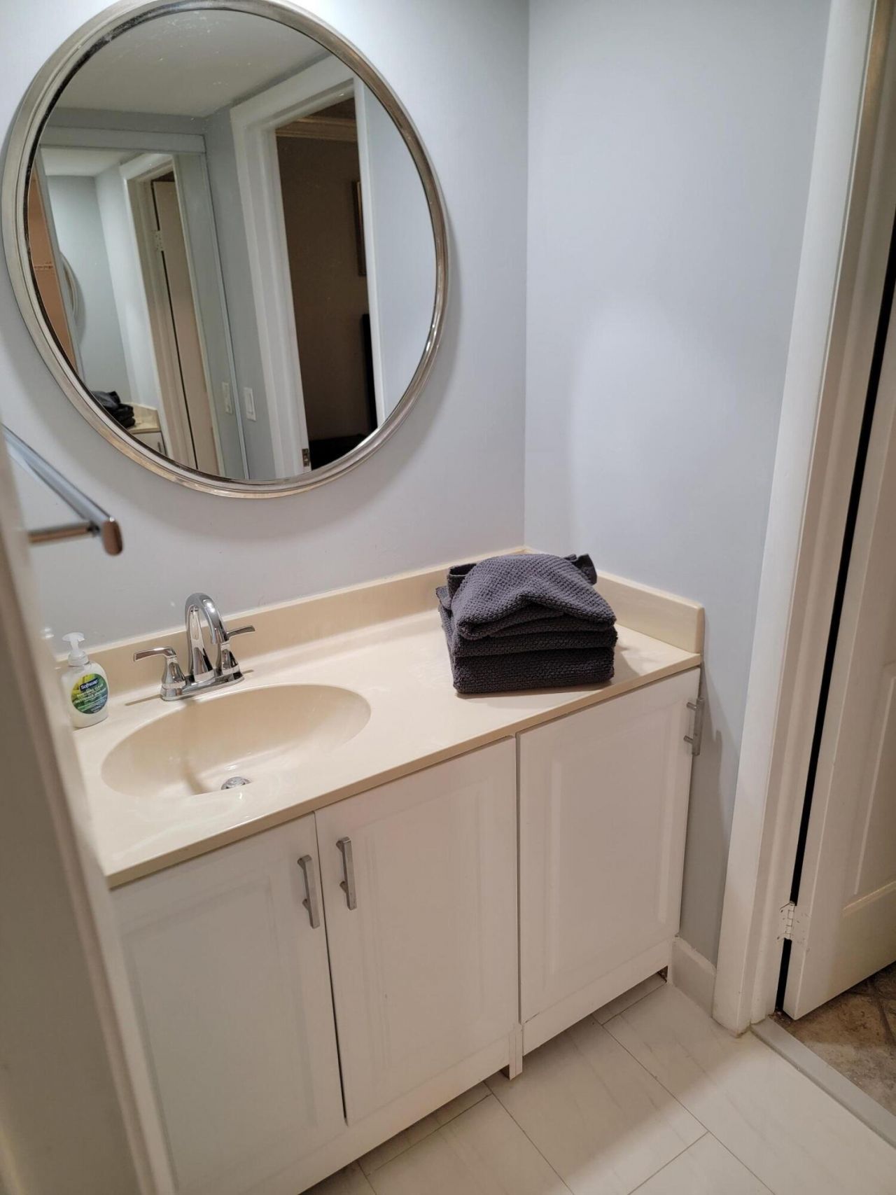 3540 Whitehall Drive, Unit 106, West Palm Beach, FL 33401 Photo