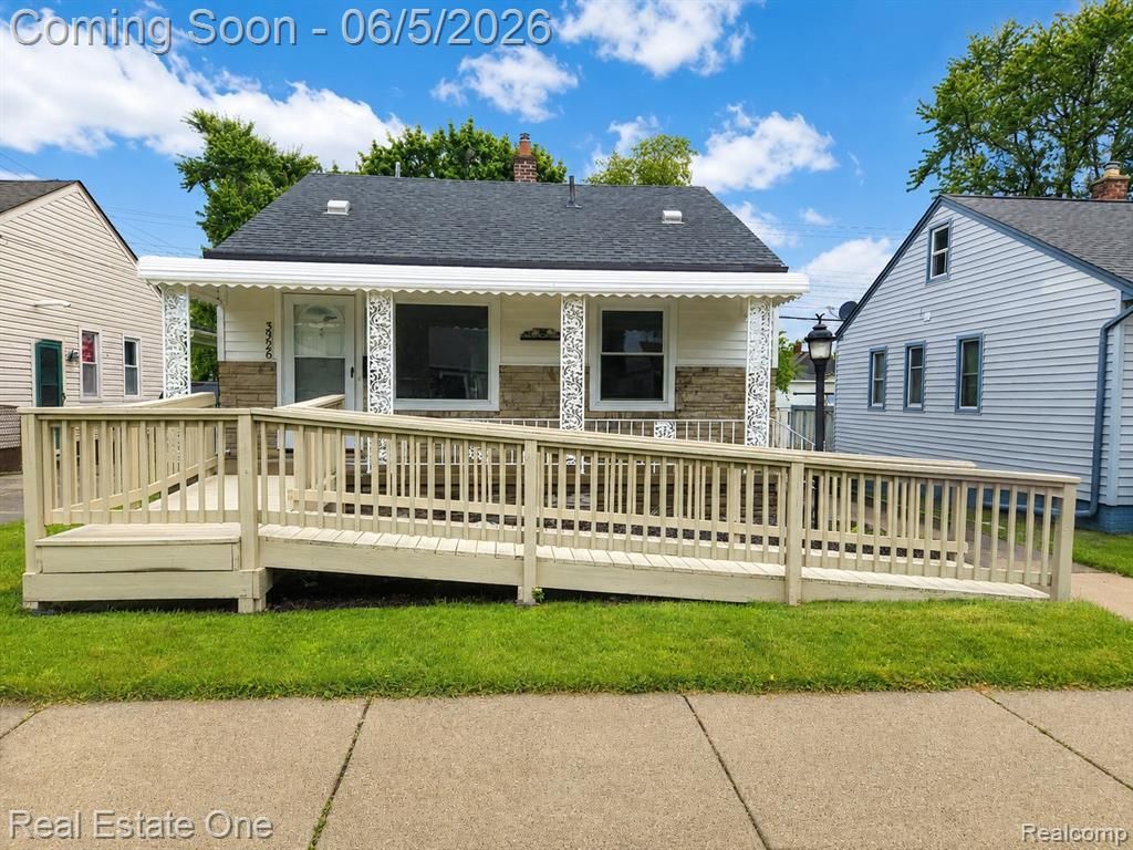 3926 21st Street, Wyandotte, MI 48192 Main Photo