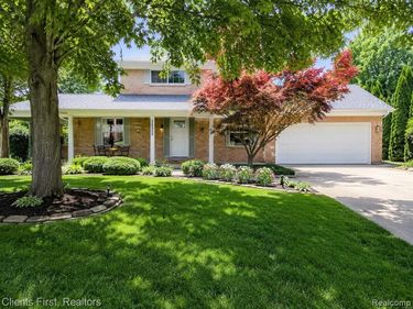 36515 Vicary Lane, Farmington, MI 48335