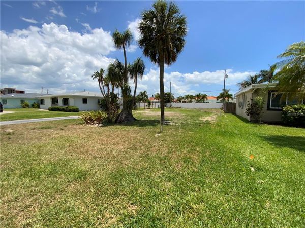 380 46TH AVENUE , ST PETE BEACH, FL 33706