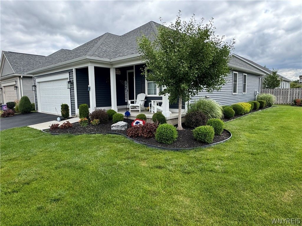 69 Grambo Drive, Lancaster, NY 14086 Main Photo