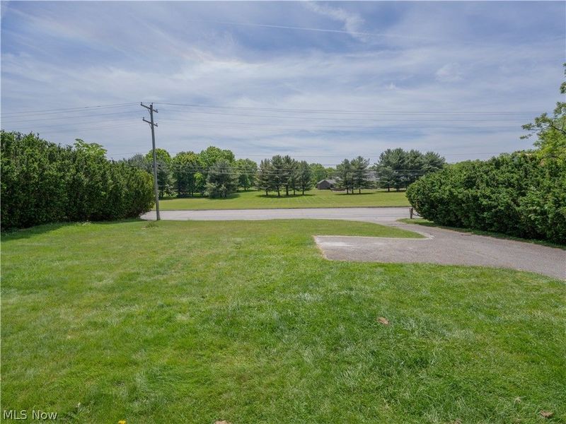 16374 Main Market Road, West Farmington, OH 44080 Photo 10